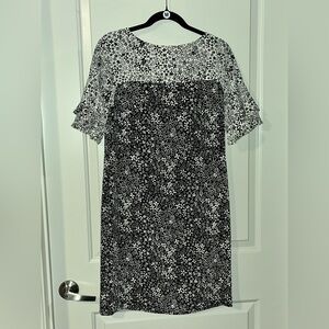 Chaps Black and White Floral Shift Mini Dress